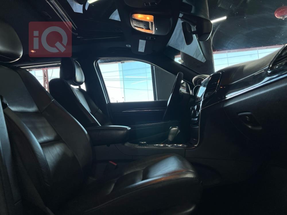 جيب جراند شيروكي